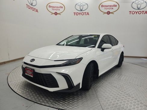 Certified 2025 Toyota Camry SE w/ Convenience Package image 2