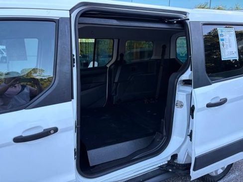 Used 2017 Ford Transit Connect XL FWD image 22