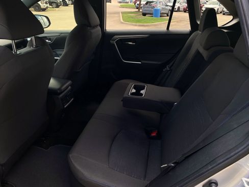 Used 2022 Toyota RAV4 SE w/ Convenience Package AWD/4WD image 30