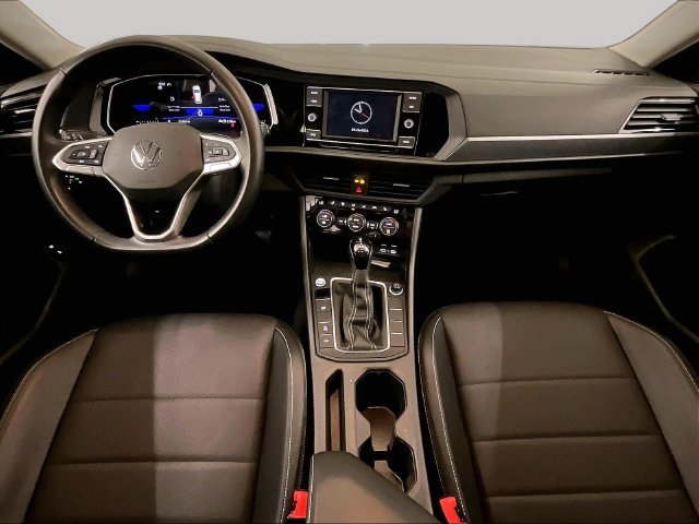 Used 2023 Volkswagen Jetta SE FWD image 14