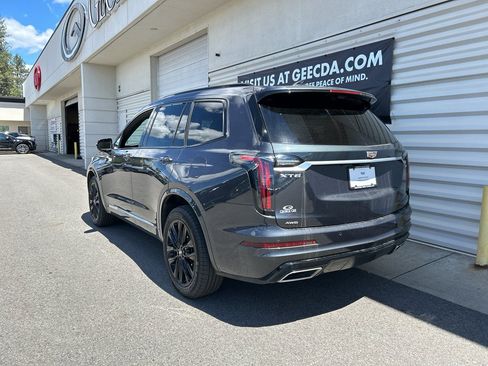 Certified 2023 Cadillac XT6 Sport w/ LPO, ONYX Package AWD/4WD image 5
