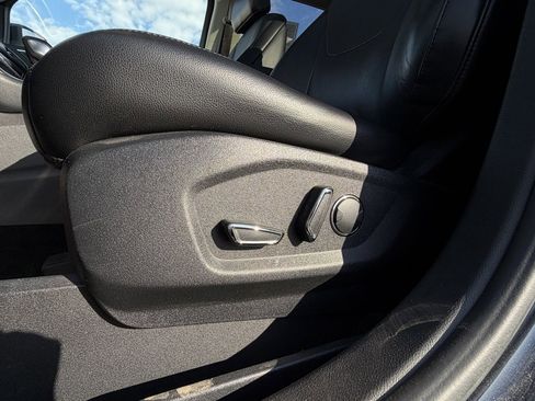 Used 2017 Ford Edge Titanium w/ Equipment Group 301A image 19