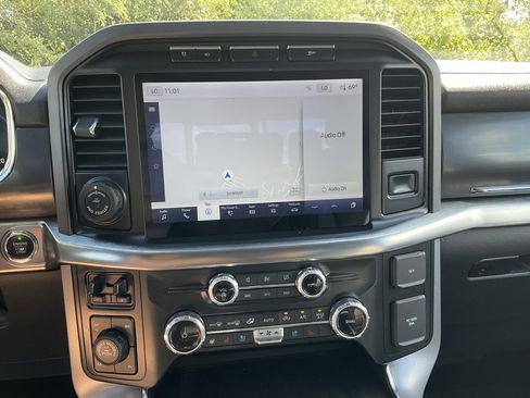 Used 2023 Ford F150 Lariat image 12