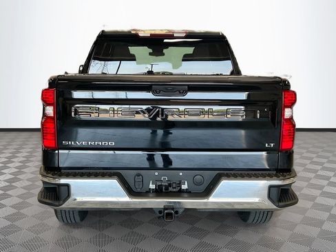 Used 2022 Chevrolet Silverado 1500 LT AWD/4WD image 6