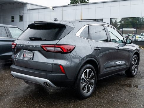 Used 2024 Ford Escape Platinum image 6