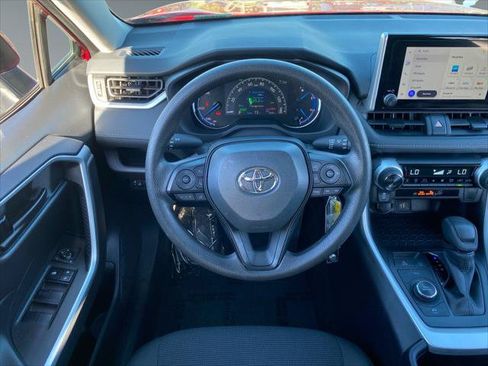 Certified 2025 Toyota RAV4 LE AWD/4WD image 12