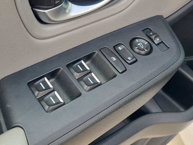 Used 2023 Honda Pilot EX-L image 18