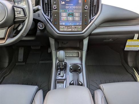 Used 2025 Subaru Ascent Bronze Edition w/ Popular Package #2 image 17