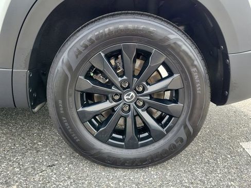 Certified 2025 MAZDA CX-50 AWD 2.5 S w/ Premium Package image 5
