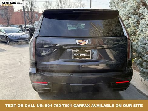 Used 2025 Cadillac Escalade ESV Sport w/ LPO, ONYX Package image 7