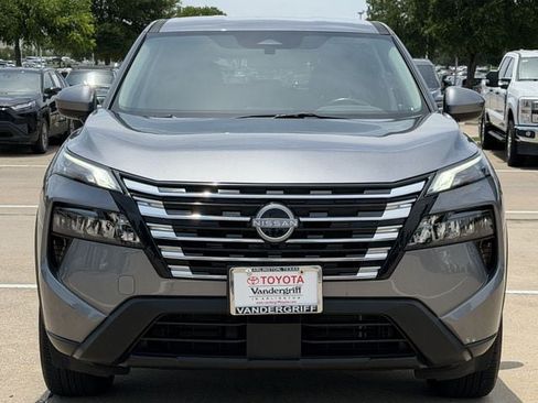 Used 2025 Nissan Rogue SV FWD image 7