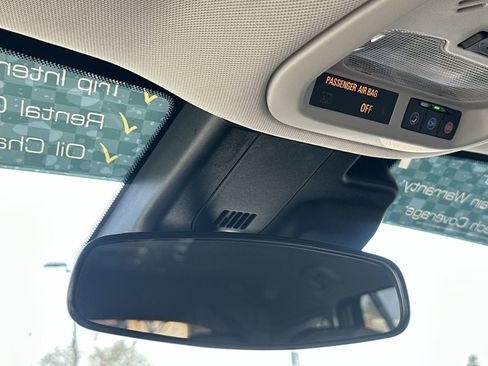 Certified 2025 Chevrolet Trax LT w/ LT Convenience Package image 29