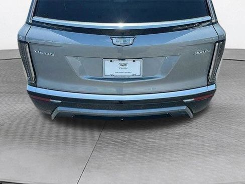 New 2026 Cadillac Vistiq Luxury image 14