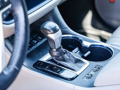Used 2019 Toyota Highlander Limited AWD/4WD image 24