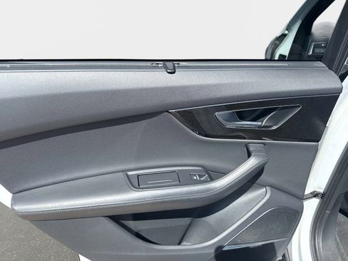 Used 2021 Audi Q7 3.0T Premium Plus w/ Executive Package image 12