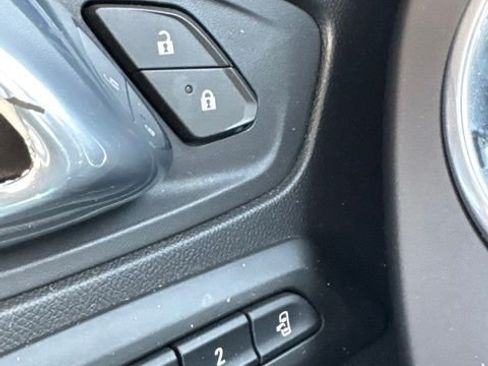 Used 2017 Chevrolet Camaro LT RWD image 22