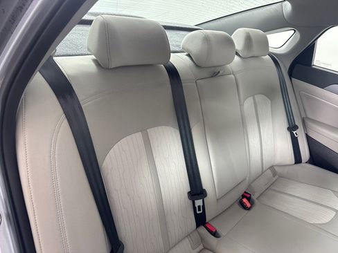 Used 2016 Hyundai Sonata SE image 22