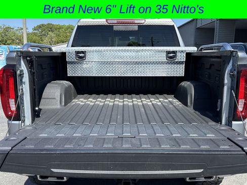 Used 2024 GMC Sierra 1500 SLT w/ SLT Premium Plus Package AWD/4WD image 11