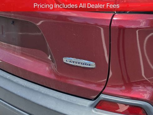 Used 2019 Jeep Cherokee Latitude w/ Popular Appearance Group FWD image 7