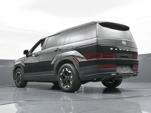 Used 2025 Hyundai Santa Fe SE image 24