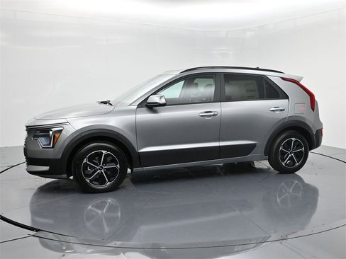 New 2025 Kia Niro EX image 4