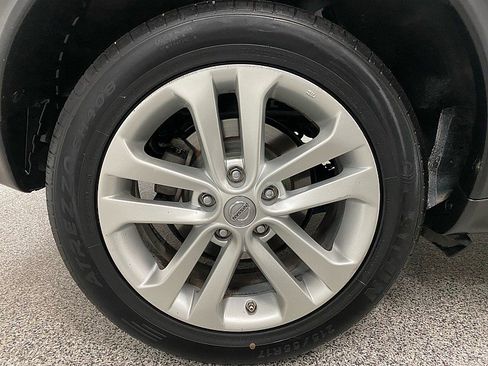 Used 2016 Nissan Juke S image 22