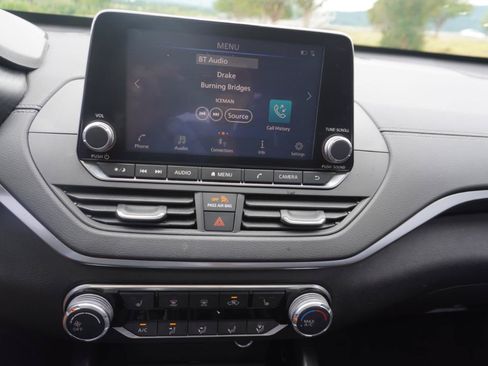 Used 2021 Nissan Altima 2.5 SV w/ SV Premium Package FWD image 34