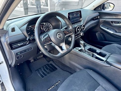 Certified 2023 Nissan Sentra SR w/ Midnight Edition Package FWD image 9