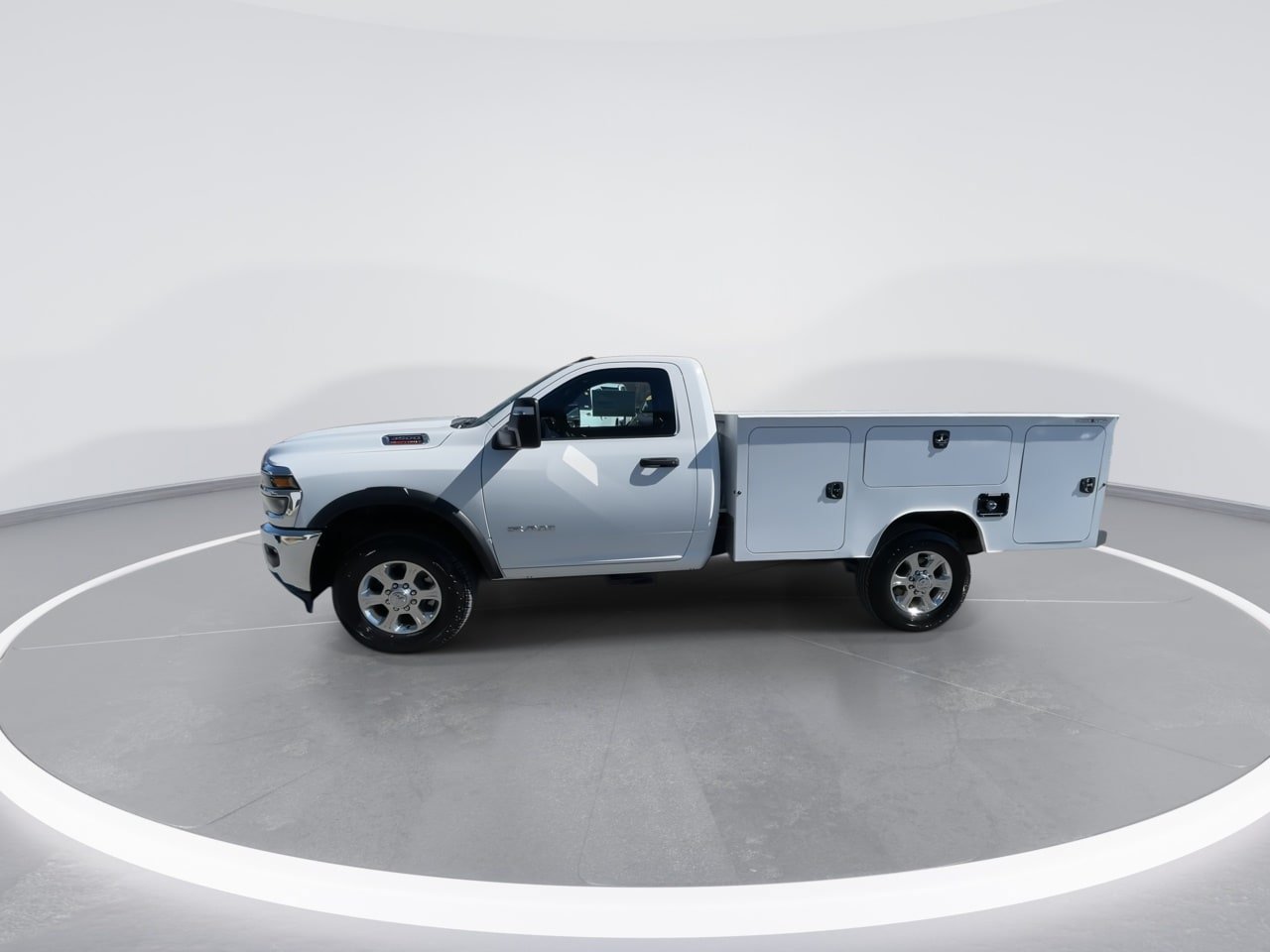 New 2025 RAM 3500 Big Horn AWD/4WD image 9