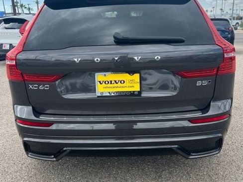 Certified 2025 Volvo XC60 B5 Ultra w/ Protection Package Premier AWD/4WD image 4