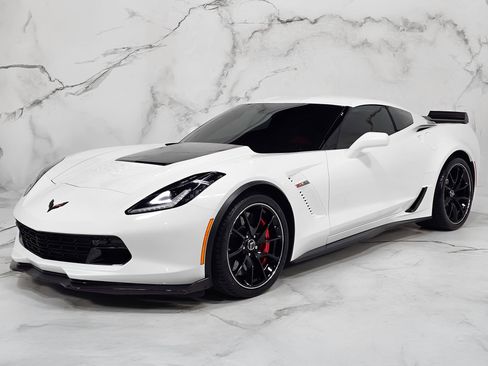 Used 2017 Chevrolet Corvette Z06 image 7