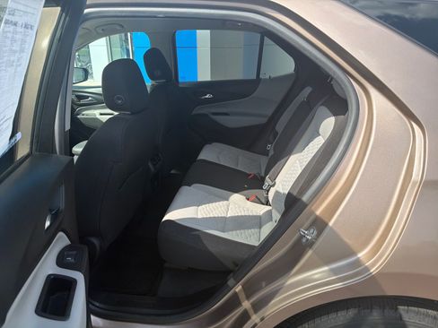 Used 2018 Chevrolet Equinox LT AWD/4WD image 9