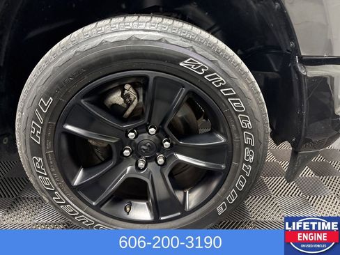 Used 2023 RAM 1500 Big Horn AWD/4WD image 6