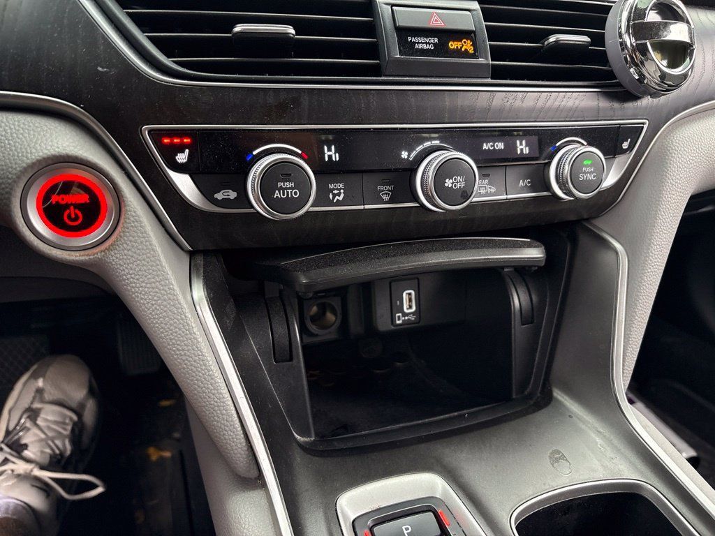 Used 2019 Honda Accord EX image 25
