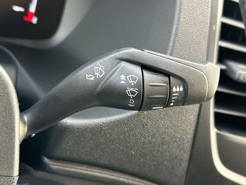 New 2026 Ford Transit 250 148 Medium Roof w/ Load Area Protection Package image 30