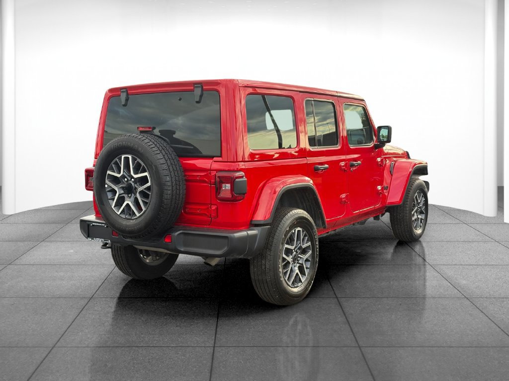 Used 2025 Jeep Wrangler Unlimited Sahara AWD/4WD image 7