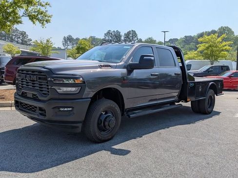 New 2026 RAM 3500 Tradesman AWD/4WD image 7