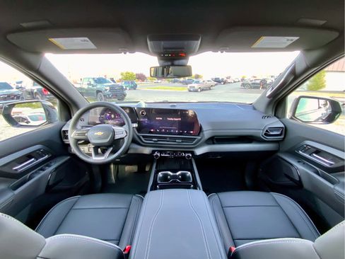 New 2026 Chevrolet Silverado EV LT image 34