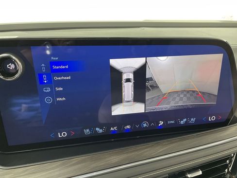 New 2025 Chevrolet Suburban Premier image 15