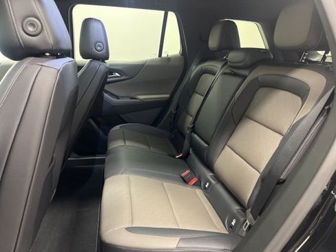 New 2026 Chevrolet Equinox LT w/ Convenience Package II AWD/4WD image 15