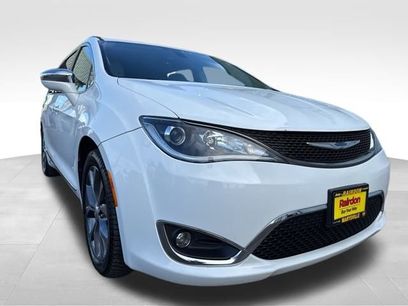 Used 2018 Chrysler Pacifica Limited
