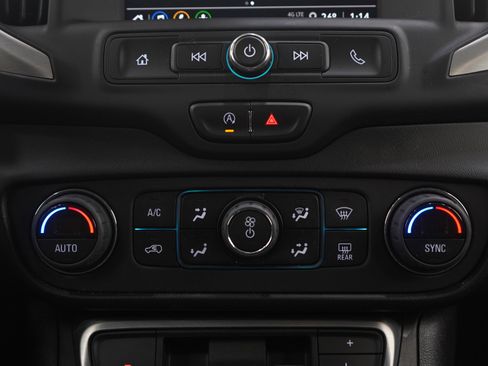 Used 2022 GMC Terrain SLE w/ Driver Convenience Package image 15