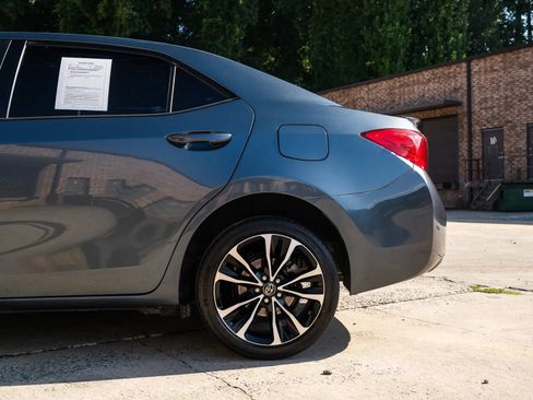 Used 2019 Toyota Corolla SE FWD image 5