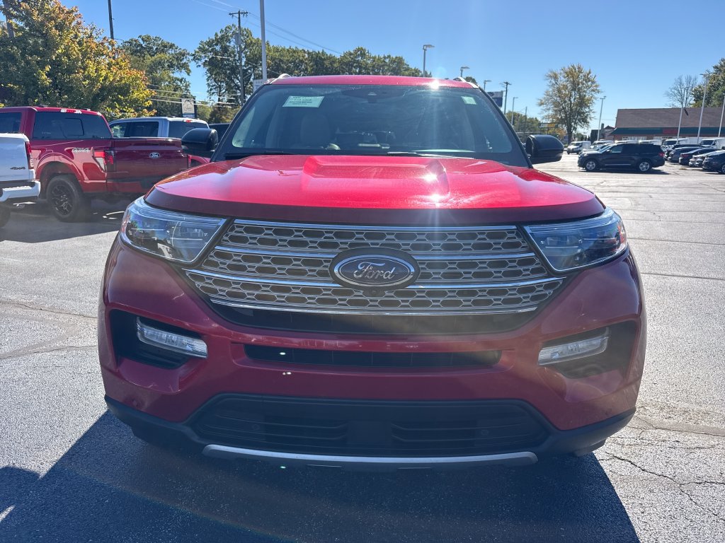 Used 2021 Ford Explorer Limited w/ Equipment Group 301A AWD/4WD image 3