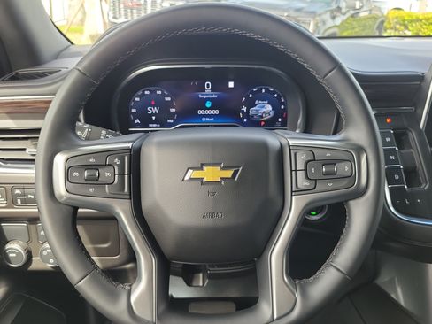 Used 2023 Chevrolet Suburban LT RWD image 20