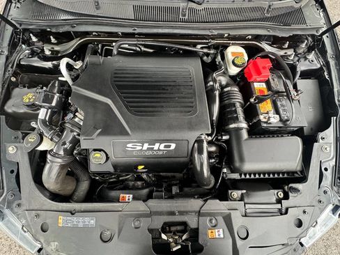 Used 2017 Ford Taurus SHO w/ Sho Performance Package image 21