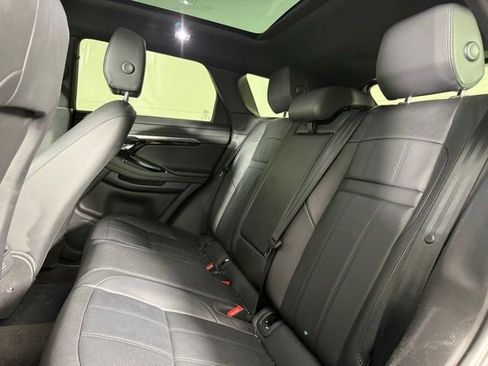 Used 2022 Land Rover Range Rover Evoque SE AWD/4WD image 22