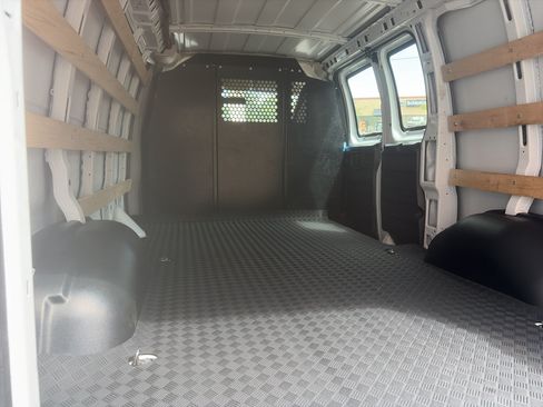 Used 2025 GMC Savana 2500 w/ Driver Convenience Package RWD image 11