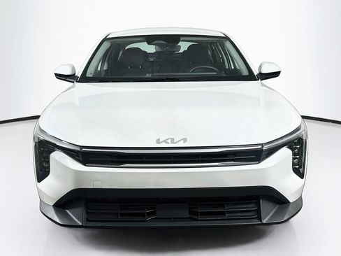 Used 2025 Kia K4 FWD image 2