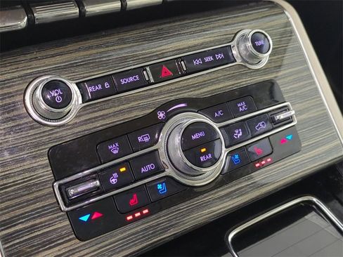 Used 2021 Lincoln Aviator Black Label image 11